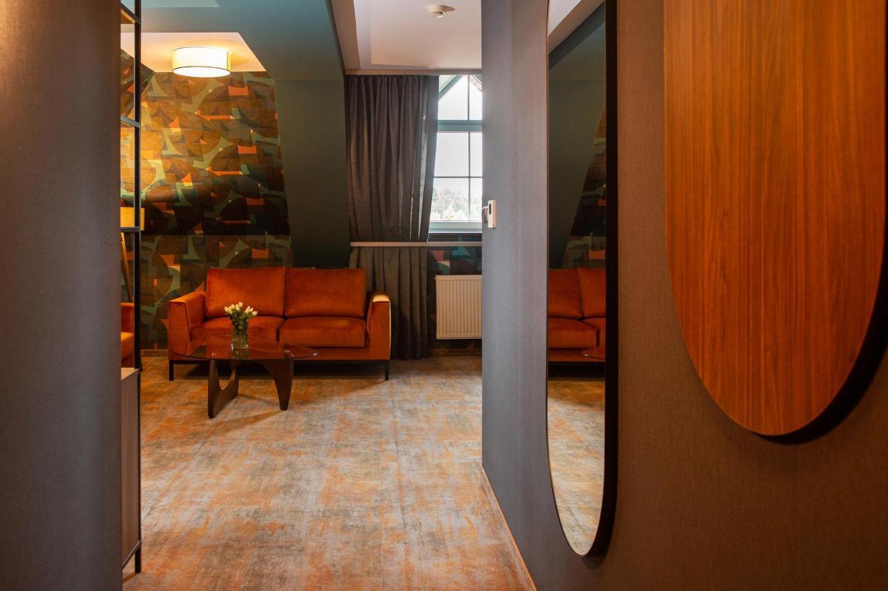 Hotel Styl 70 Pszczyna Bagian luar foto