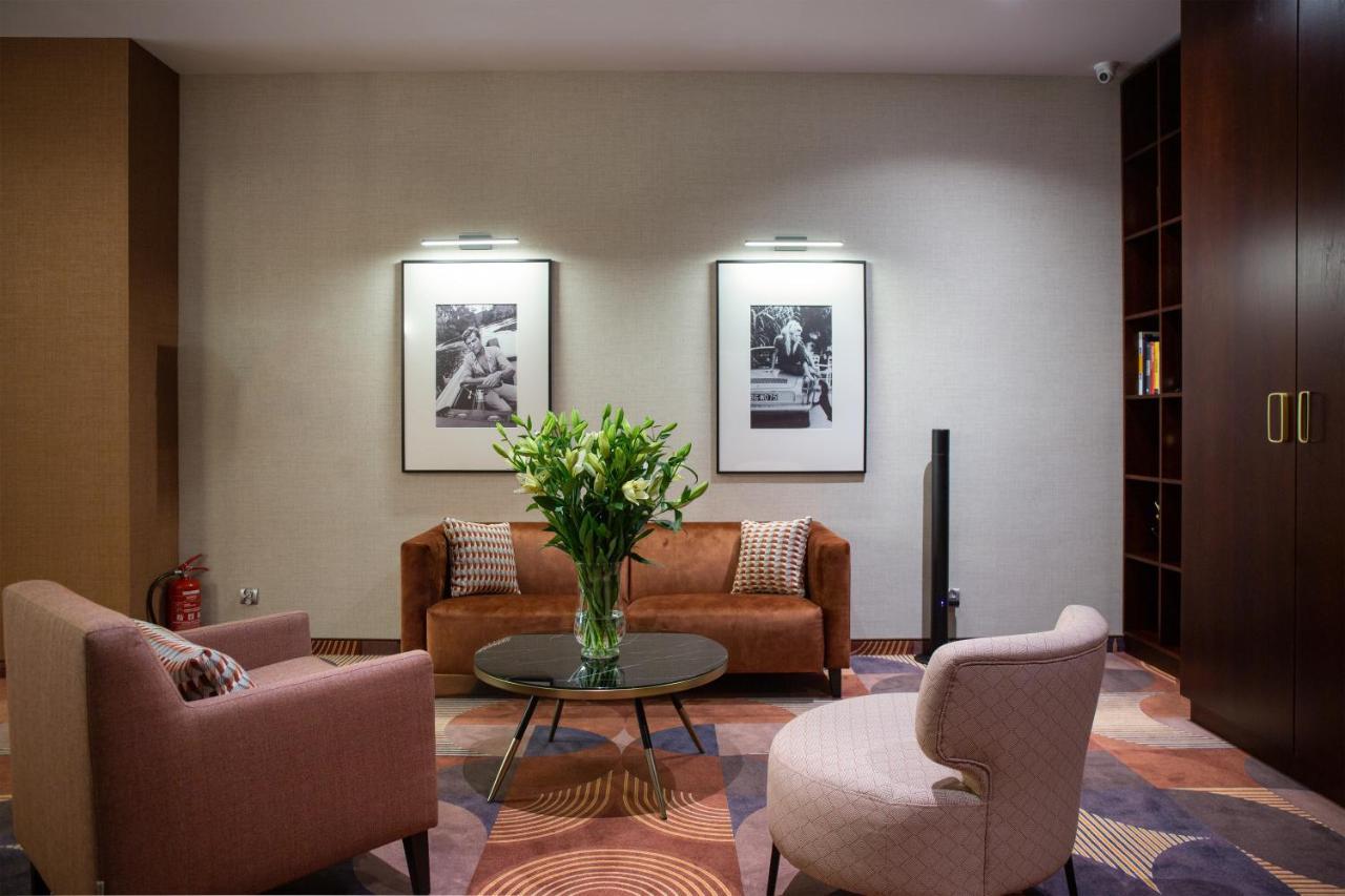 Hotel Styl 70 Pszczyna Bagian luar foto