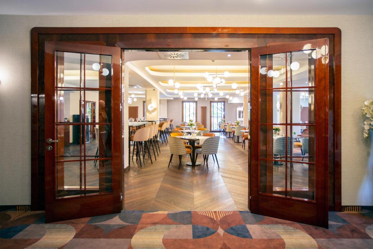 Hotel Styl 70 Pszczyna Bagian luar foto