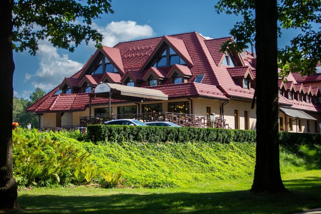 Hotel Styl 70 Pszczyna Bagian luar foto